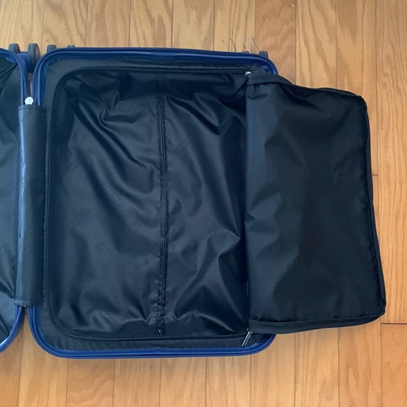 Calvin Klein Royal Blue Hard-Case 20” Carry-On - Picture 16 of 17